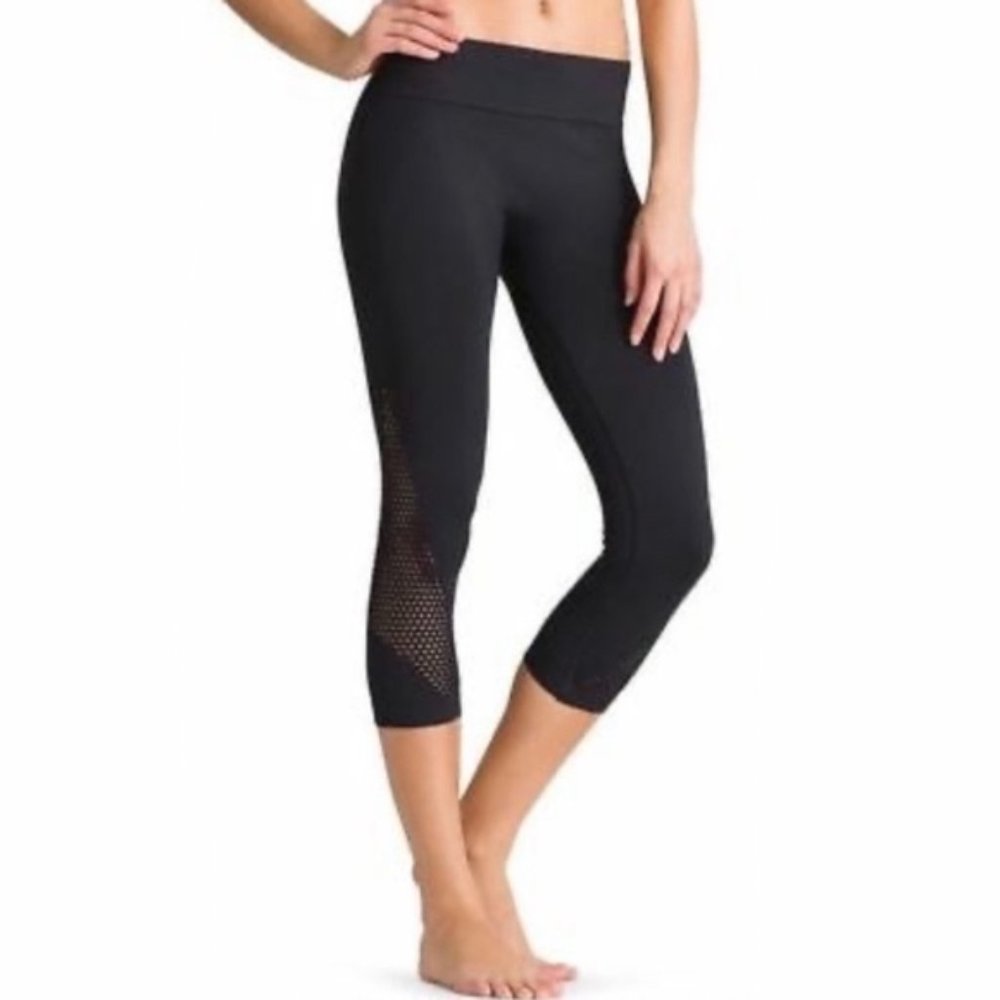 Athleta Breakthrough Laser Cut Capri Leggings
